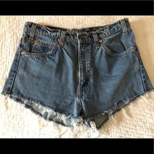 Levi Jean Shorts
